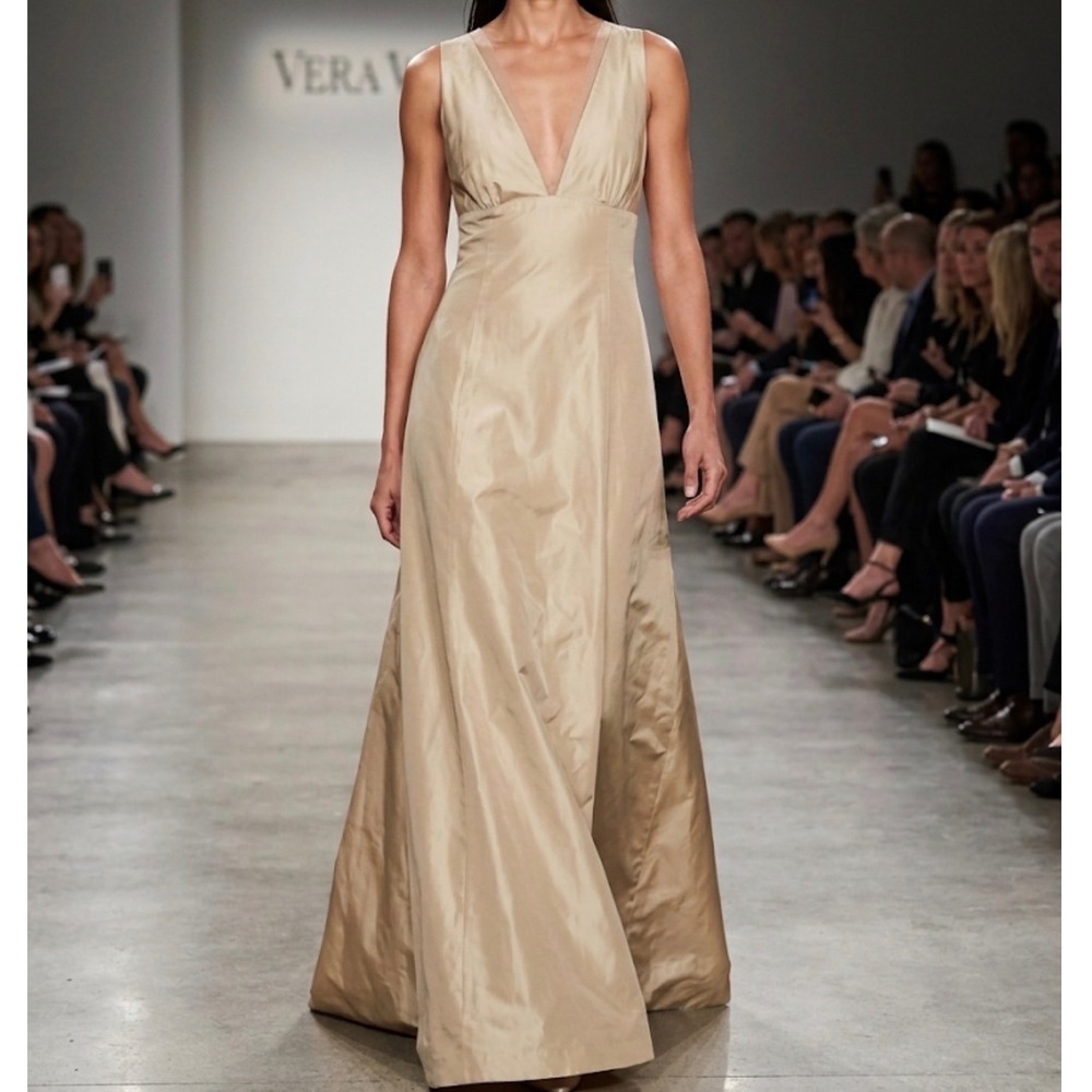 Vera Wang Maids Champagne Gold V-Neck A-Line Formal Gown Dress Size 14